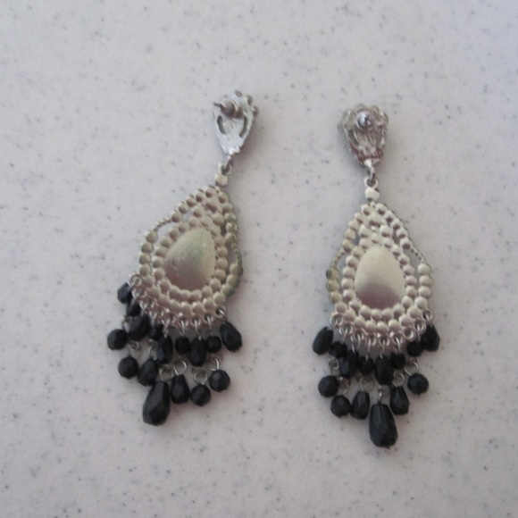 Pierced earrings - Picture 3 of 3